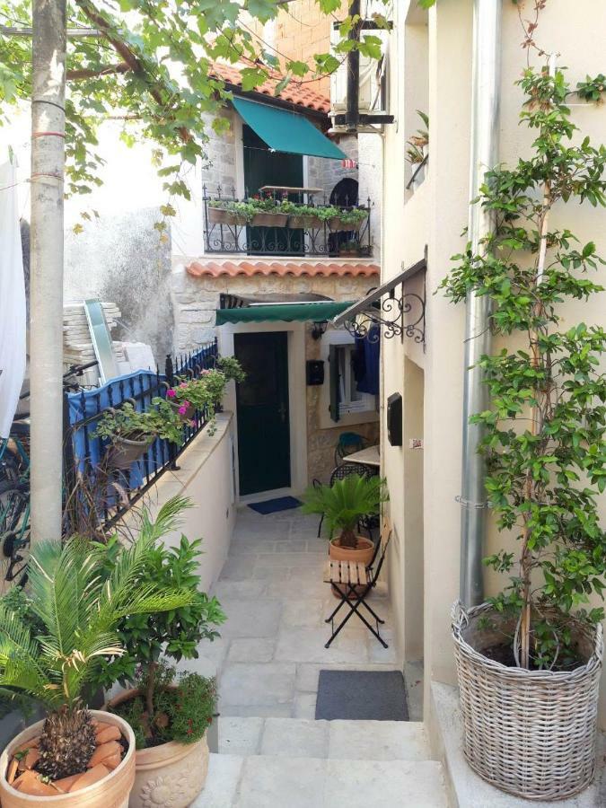 Tiny Dream - Old Town Rooms Split Extérieur photo